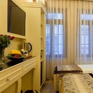Hotel Nobel, Istambul