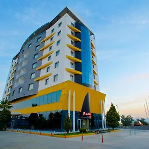 **** Hotel Ramada By Wyndham Turchia