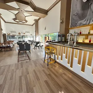 Silver Tower Aparthotel Kuşadası